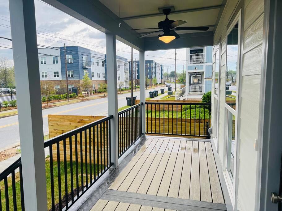 Luxury 4 Bedroom Home And Private Deck By Mcg 6 أوغستا المظهر الخارجي الصورة